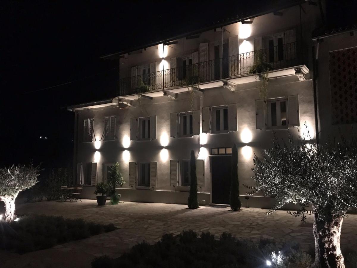 Sotto La Vigna Charm Stay Adults Only Vacation Bed And Breakfast Room Montegrosso d'Asti Bagian luar foto